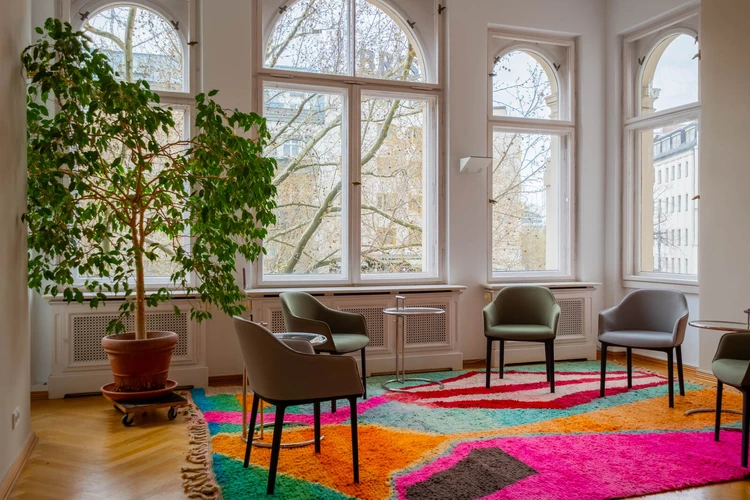 Oberberg Tagesklinik Berlin Kürfürstendamm großer Gruppentherapieraum