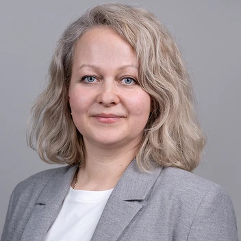 Portraitfoto Julia Schwidtke